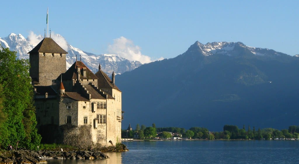 Plage de Chillon Veytaux — swimming below the 11th-century Château de Chillon on Lake Geneva