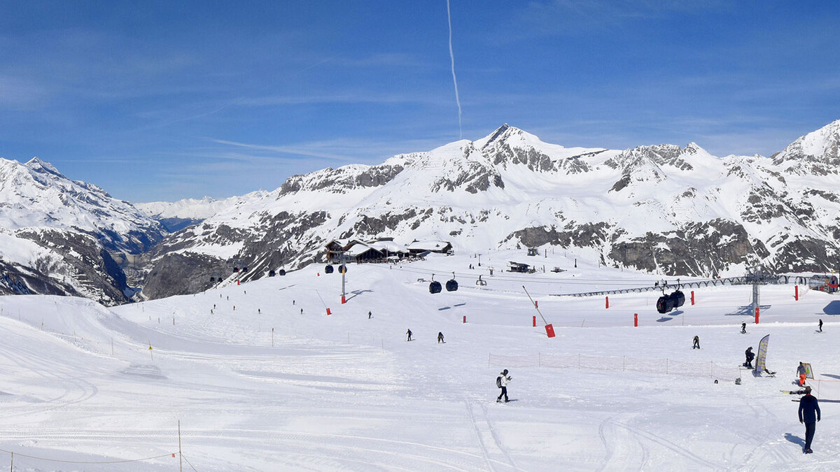 Val d'Isère in March — full winter conditions on high-altitude runs