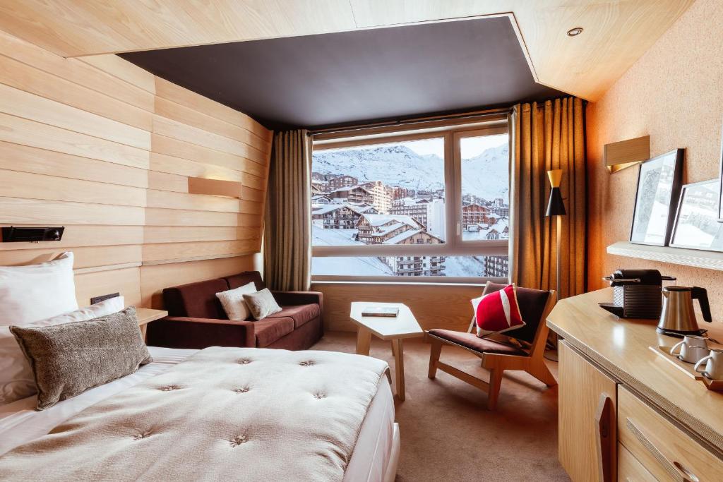 Altapura hotel — five-star hotel at Val Thorens, Europe's highest ski resort
