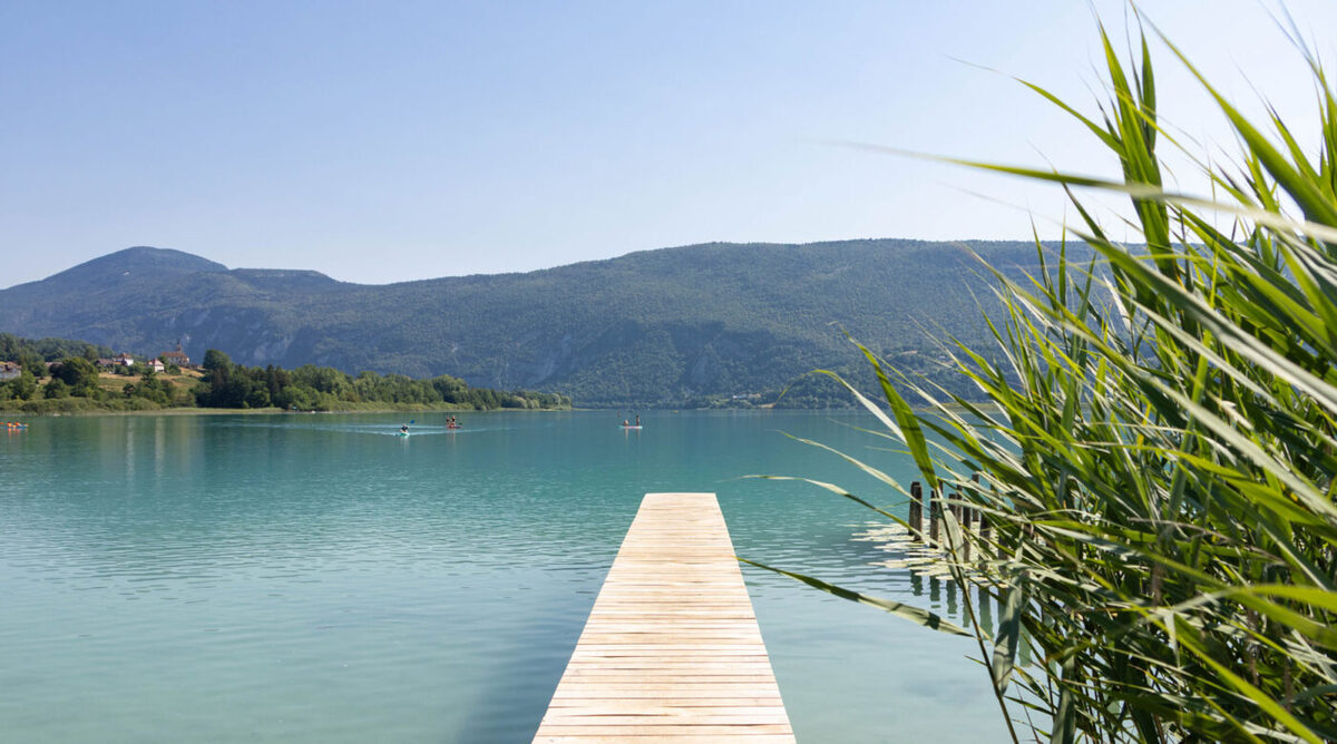 Réserve naturelle du lac d'Aiguebelette — motorboats prohibited, exceptional water clarity